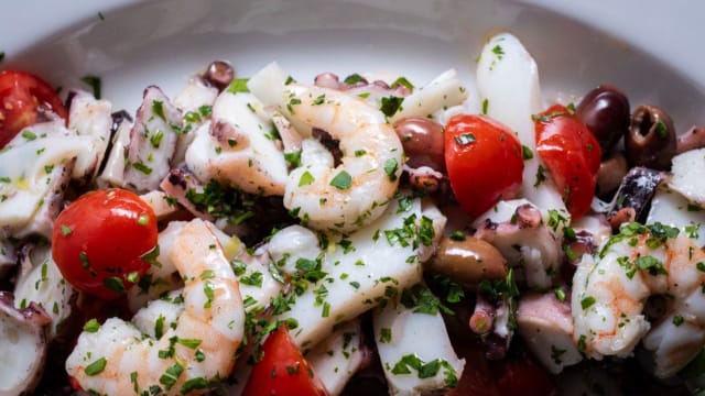 Insalata mare - Dodici Ventiquattro, Salerno