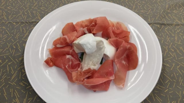 Prosciutto crudo di parma DOP bufala (220 gr. circa) - Ristorante Petrucci, Rome