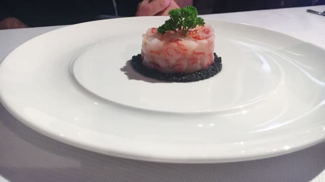 Tartare di gamberi rossi Sicilia e caviale Calvisius  - La Filanda