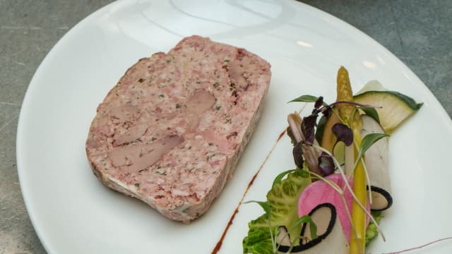 Poultry liver terrine with Banyuls and pickled vegetables, toasted bread  - La Mascotte, Paris