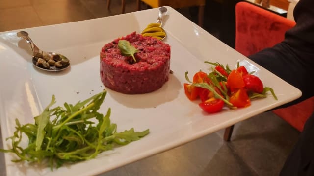 Tartare di filetto di manzo classico - Alla Rampa di Porta Pia, Rome