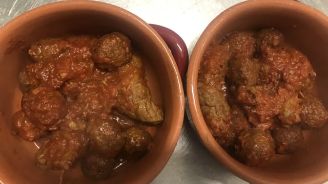 Polpette e involtini al sugo - Il Vicolo