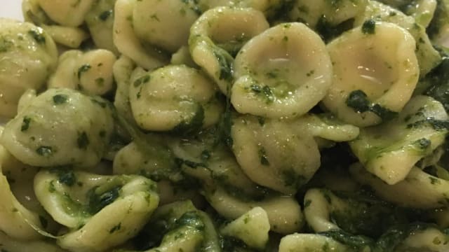 Orecchiette con cime di rapa - La Viestana