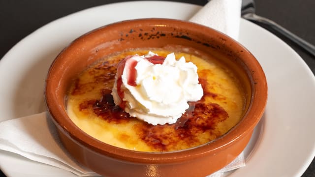 Crema catalana - Micu Maku Sagrada Familia, Barcelona