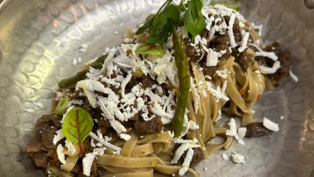 Tagliatelle al caffe' con ragu' di cinghiale - La Casa Rosa