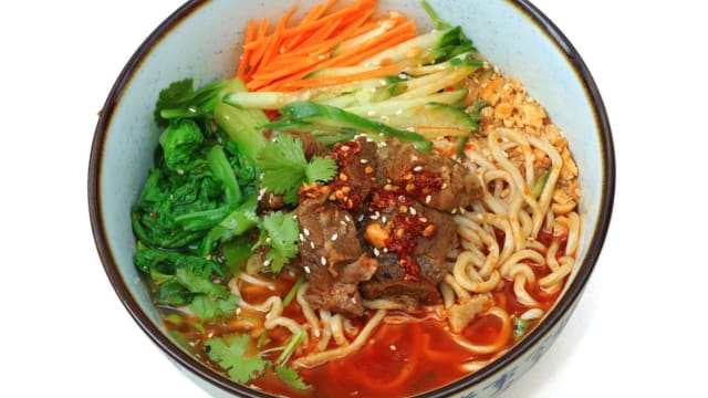 Soupe de nouilles au bœuf sichuanaise - Mian 面, Paris