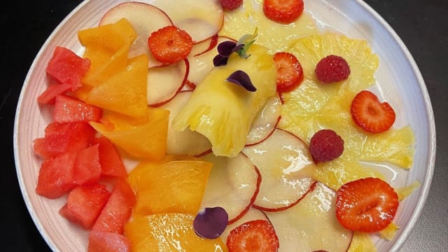 Carpaccio de fruits de saison et son sorbet fruits de la passion - Feel Good