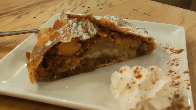 Lo strudel - SEducere la Baita di Montagna in Città, Pescara