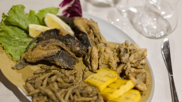 Gran fritto di fiume e polenta - Antica Locanda Bepa