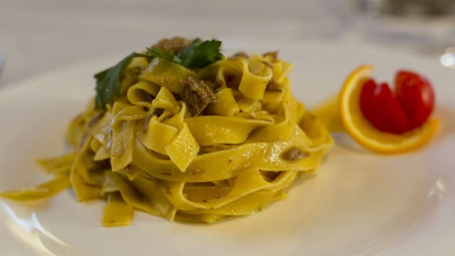 Fettuccine all'uovo con petto d'anitra - Antica Locanda Bepa