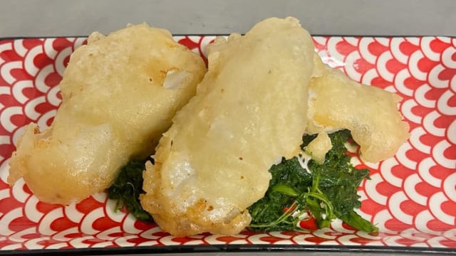 Filetti di baccalà fritti su crema di broccoletti - DA’VINO osteria e caffè, Rome