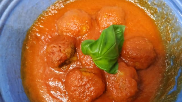 Polpette di carne bovina con sugo di pomodoro - Matre Ristorante, Gallipoli