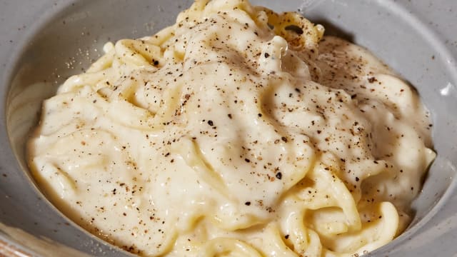 Cacio e pepe - Controluce, Rome