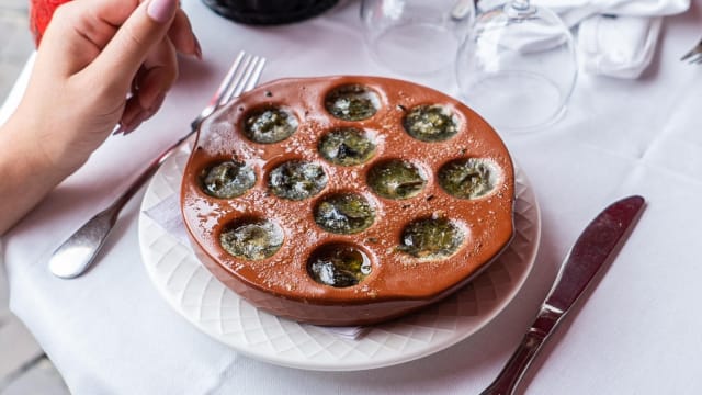 Six escargots de bourgogne à l'ail - Les Maraichers, Rouen