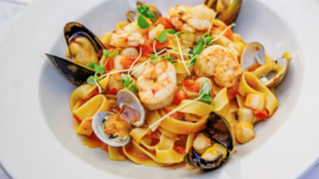 Espaguetis frutti di mare - Oliva Mediterranea, Cubelles