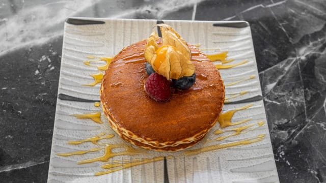 3 Pancakes con caramelo - Oliva Mediterranea