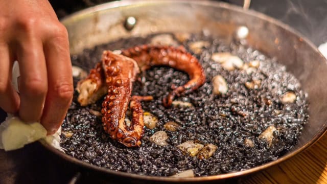 Arroz Negro no Forno 1PX - Pão de Canela, Lisbon