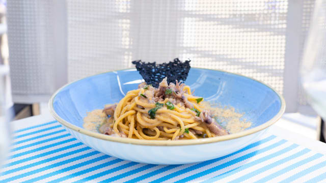 Tonnarelli con calamaretti spillo e colatura di alici di Cetara - Vistamare Franco, San Felice Circeo