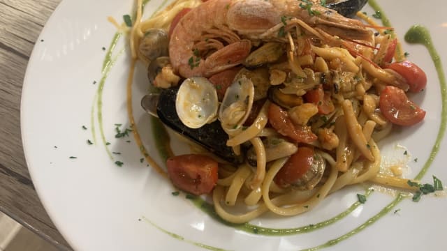 Linguine alla scogliera “capannina style” - Capannina Bibione