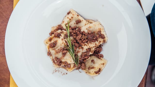 Ravioli al Ragù di Chianina - Locanda Antichi Sapori, Genoa