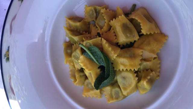 Ravioli Del Plin Al Fondo Bruno  D’arrosto - Ristorante Il Giardino da Felicin - Dimora Storica