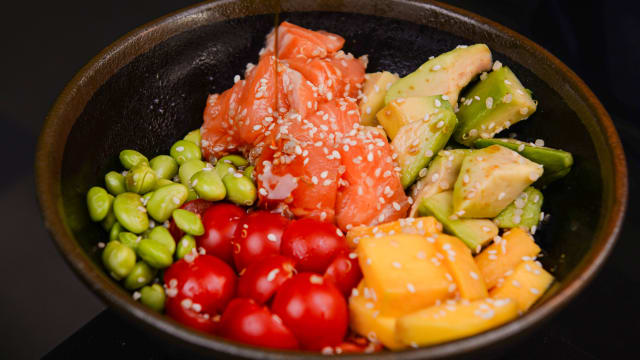 Poke bowl salmone - Fosca', Paris