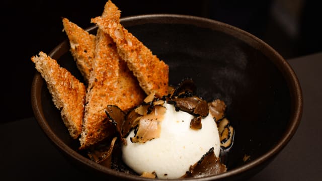 Burrata crème de truffes  - Fosca', Paris