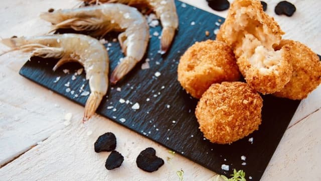 Croquetas de langostino y trufa (4u) - FELINE