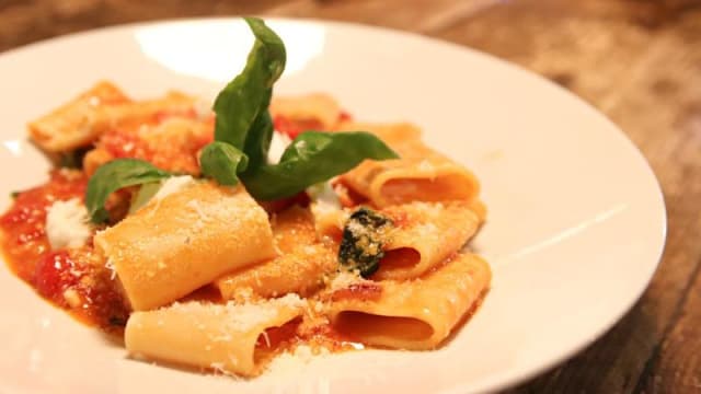 Paccheri Sciuè Sciuè con bufala campana  - Bistrot 4.5 Via Amsterdam