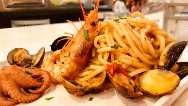 Spaghetti alla chitarra allo scoglio - Kephas Pizza&Grill