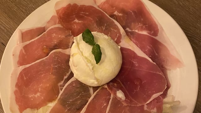 Prosciutto  Buffala mozzarella - Casa Di Sergio, Amsterdam