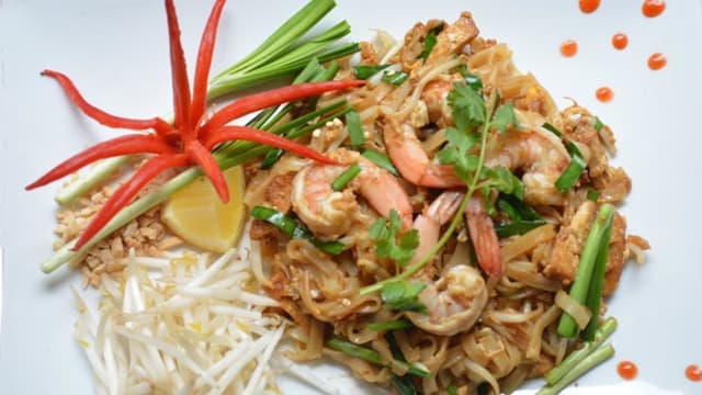 Pad thai aux choix: Crevettes/ Poulet/Légumes - TEUK CHHOU, Paris