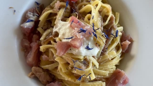 Tagliolino alla genovese di tonno, battuta di tonno - La Bonne Excuse