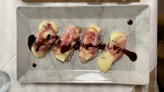 Involtini di tosone e pancetta con aceto balsamico  - Trattoria Budrio