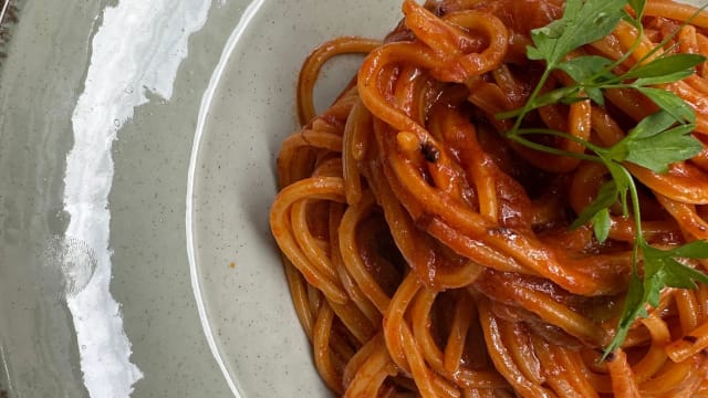 Spaghettis aux échalotes persil et tomates  - LE GRAND BALLS