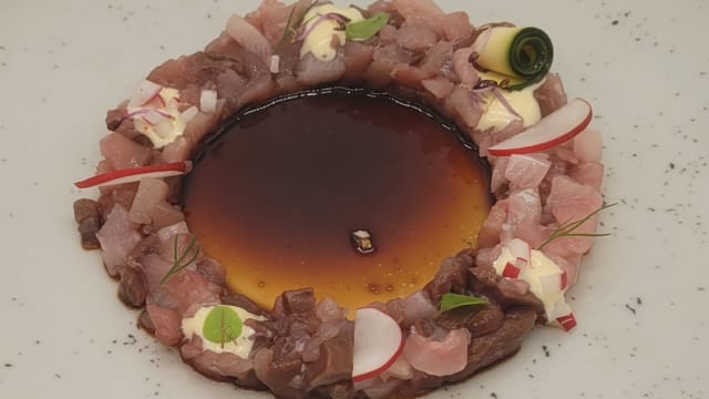 Tartare di ricciola selvaggia, salsa Ponzu, ravanelli e mango - L'Altro Relais