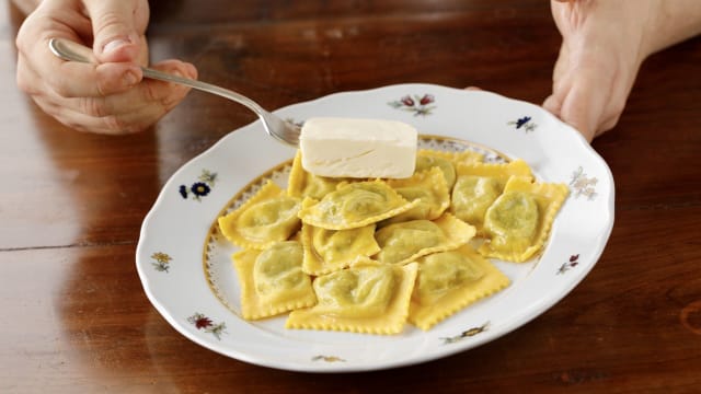 Tortelli verdi e/o zucca al burro - Ristorante Bosco