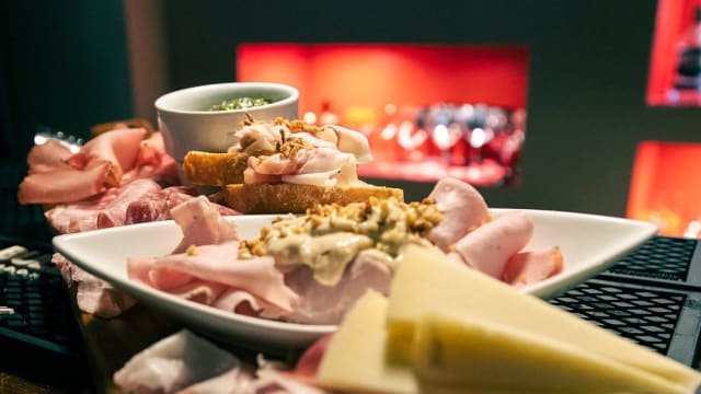 Selezione di salumi e formaggi artigianali - Le Baudelaire Vineria Gin Bar, Turin