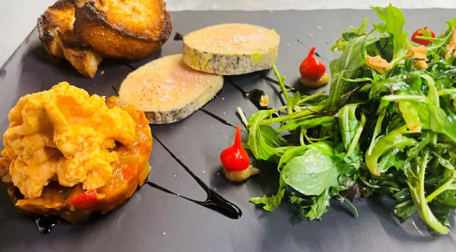 Foie Gras de Canard mi-cuit au Cognac, déclinaison Tomate-Abricot - L'Enclume