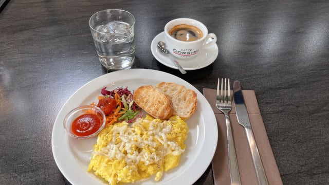 Scrambled eggs and Pecorino cheese - Lalma Cafe, Montepulciano