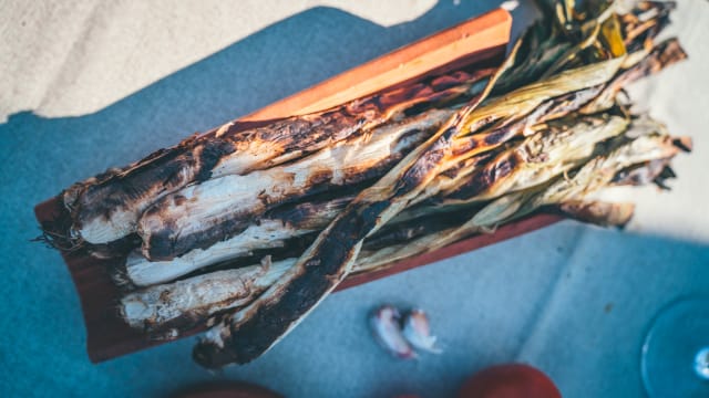 Teja de Calçots con Romesco - El Mirador de Can Cases, Sant Cugat del Vallés