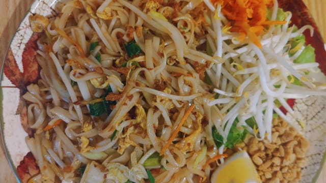 Pad thai végétarien - Délices Viet, Paris