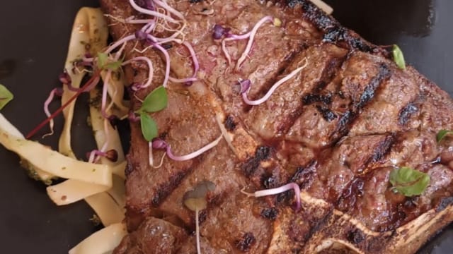 T BONE - De Grillerije, Franeker