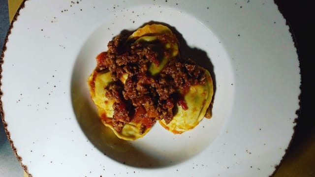 Tortelli pistoiesi al sugo ignorante. - il papero briao, Montecatini Alto