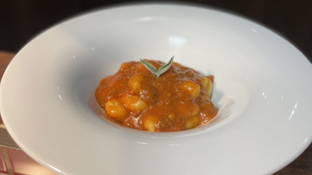 Gnocchi al ragù  - Osteria Urbana - Vino & Cucina