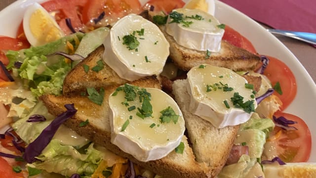 Salade de chevre chaud  - Le Washington, Paris