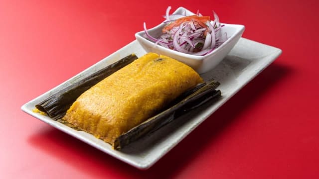  Tamal de pollo o cerdo  - Paradero Perú