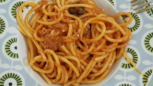 Spaghettoni amatriciana - La Locanda di Aida