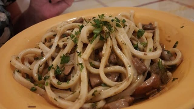 Scialatiello con porcino e/o tartufo fresco se presenti sia tartufo che porcini - La Locanda di Aida, San Benedetto del Tronto