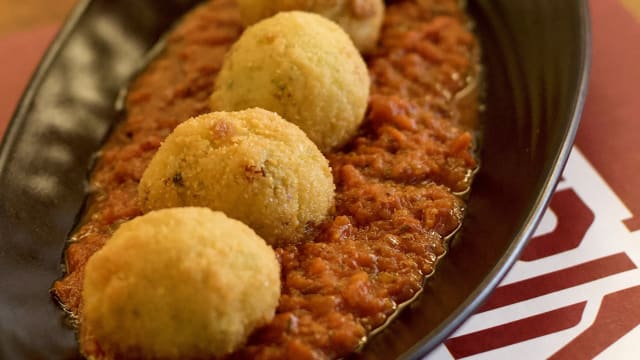 Polpette di baccalà mantecato - Farina, Rome